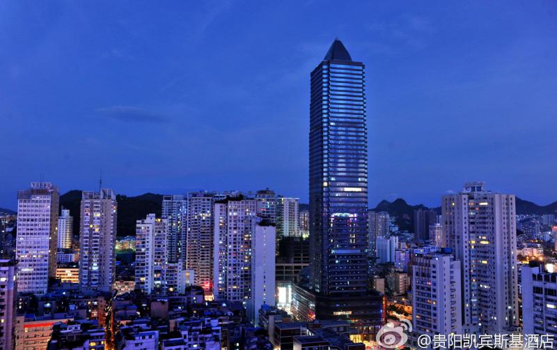 貴陽(yáng)凱賓斯基大酒店照片02夜景.jpg